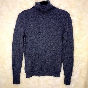 100% cashmere gray turtleneck